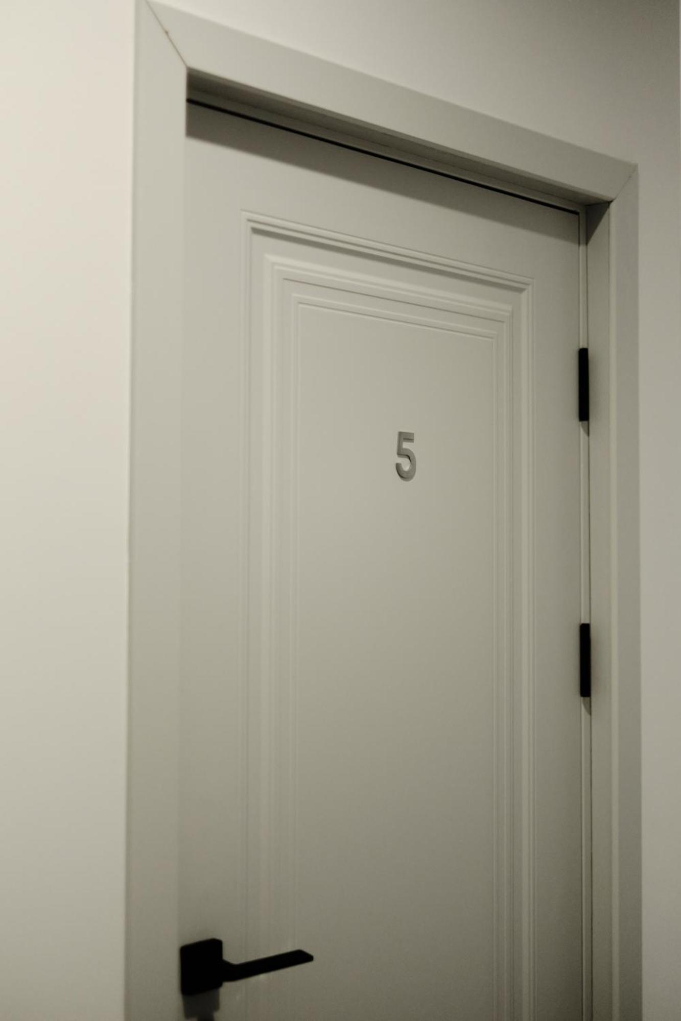 Loft Family Hotel イジェヴァン エクステリア 写真